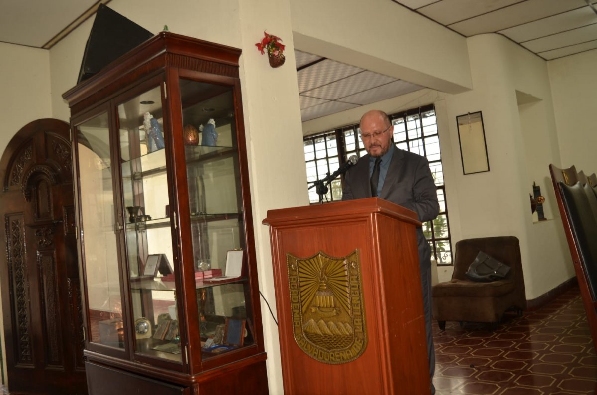 Juramentación como Director de la Academia Salvadoreña de la Lengua 